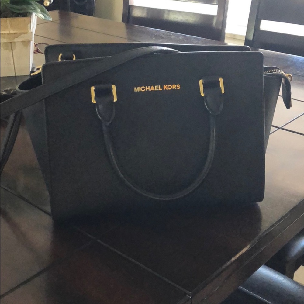 Michael kors purse